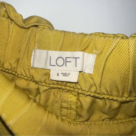 LOFT Yellow Soft Twill Pull On Shorts - Picture 3 of 8